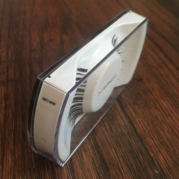 MAC Lash in She’s Good - Picture 2 of 2